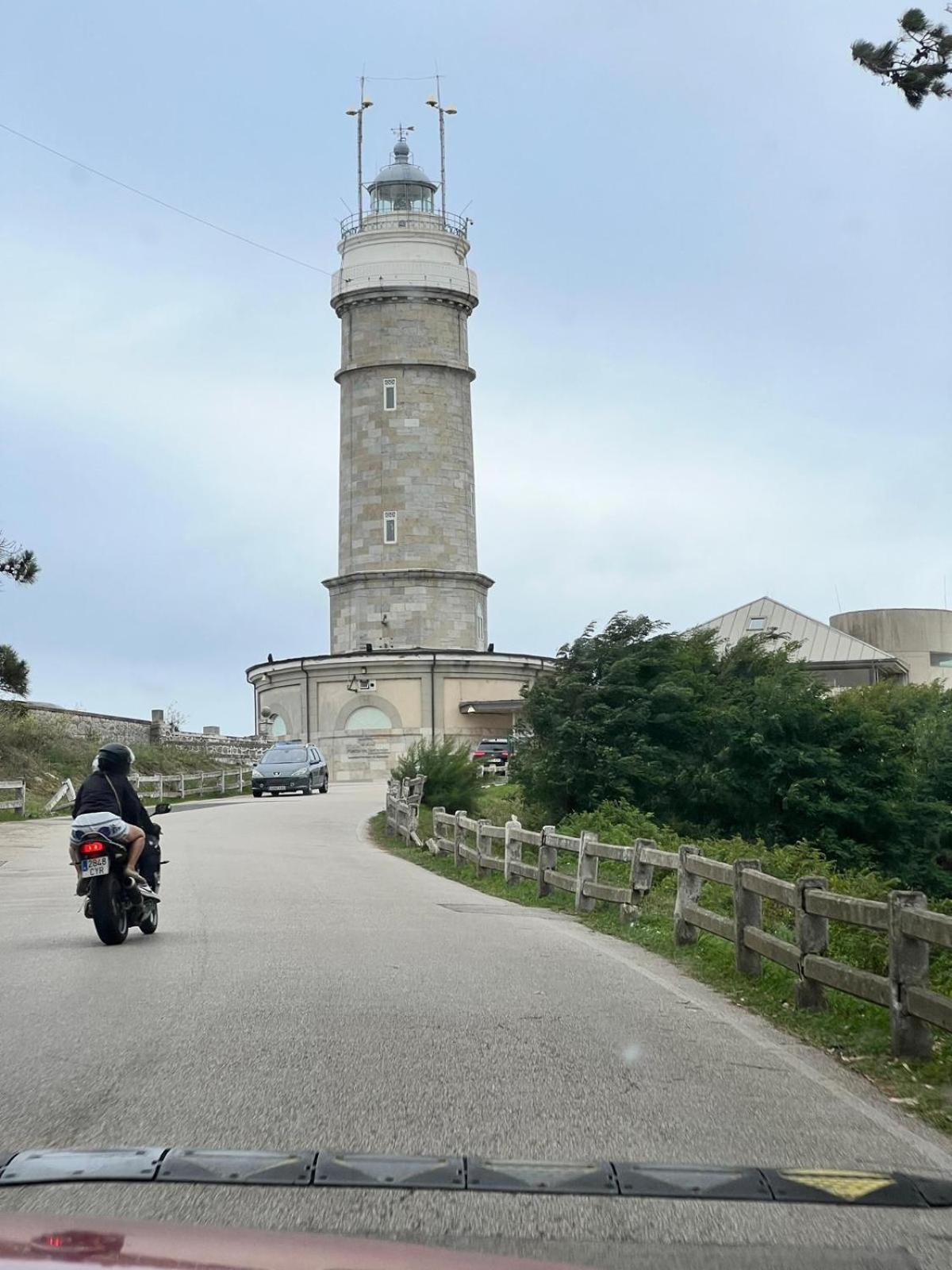 Apartament El Pisuco De Lu Entre Puertochico Y El Sardinero
